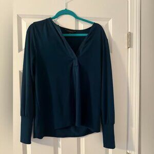 Banana Republic | Dark Green Long Sleeved V Neck Blouse Top | Size M